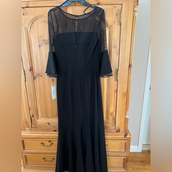 NWT Calvin Klein Black Evening Gown - Picture 4 of 6